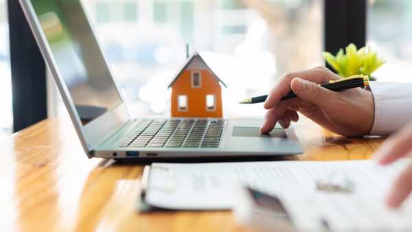 Security analyst planning public housing solutions